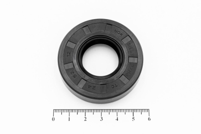 Сальник (манжета армированная) TC 24х52х12 NBR70