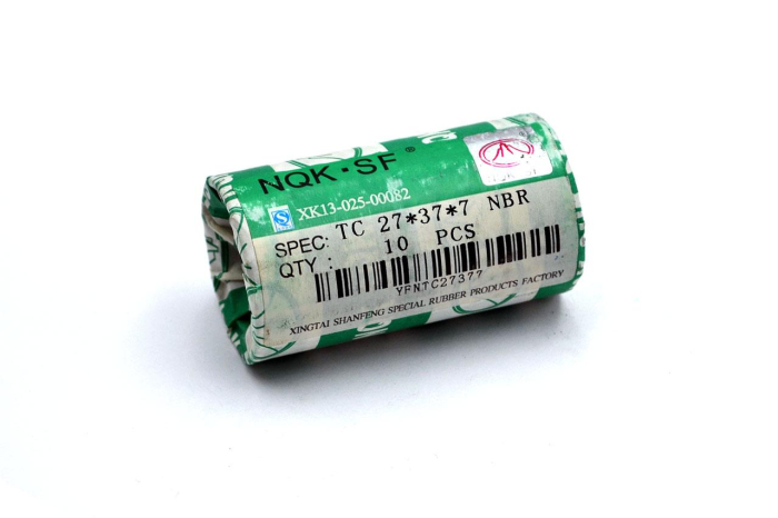 Сальник (манжета армированная) TC 27х37х7 NBR70