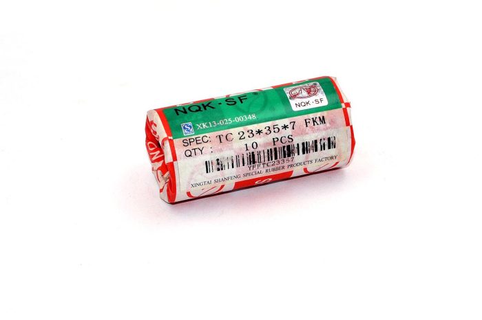 Сальник (манжета армир.) фторкаучук TC 23х35х7 FKM75