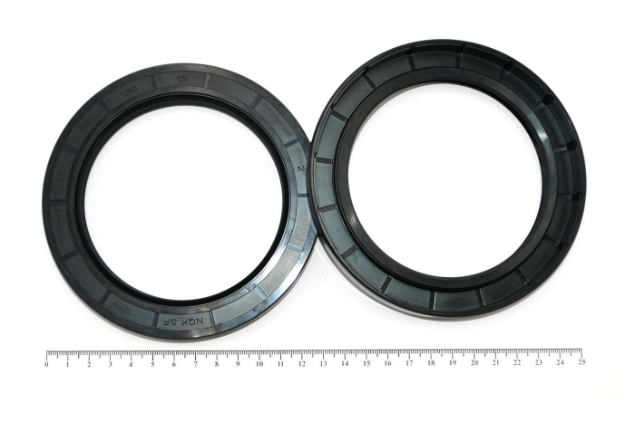 Сальник (манжета армированная) TC 95х130х13 NBR70