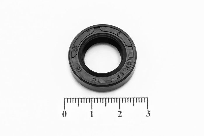 Сальник (манжета армированная) TC 15х25х7 NBR70
