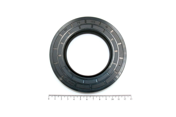 Сальник (манжета армированная) TC 70x120x12 NBR70